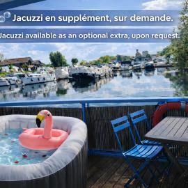 Cottage flottant Premium Spa privé en supplément Port de Plaisance près Centre, hotel in Saint-Jean-de-Losne