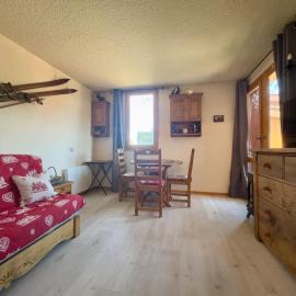 Studio cabine skis aux pieds - Les Coches Paradiski, hotel in Les Coches