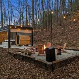 S'more Memories-Cold Plunge, Sauna, Hot Tub Wellness Retreat, hotel em Campton