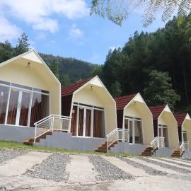 Diiza Glamping Tawangmangu Private Pool No BBQ, hotel in Tawangmangu