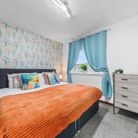 Elmbank Avenue House by Klass Living Uddingston