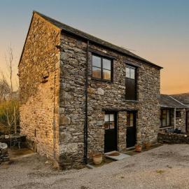 Stables Cottage - Wythop Mill, hotel a Embleton