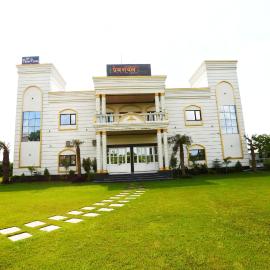The Prem Royal Resort & Hotel, hotel a Dāūd Khān