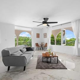 Montmare Exclusive Paradise Getaway Villa with Pool, hotel in Carolina