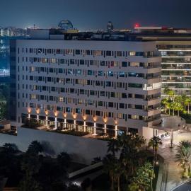 Staybridge Suites Yas Island Abu Dhabi by IHG, hótel í Abú Dabí