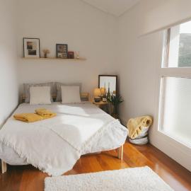 Habitación en vivienda compartida con baño privado, hotel a Santullán