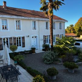 Maison d'Hôtes Lassaubatju, hotel di Hontanx