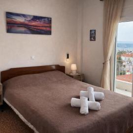 Your refuge overlooking port 6A, hotel u gradu Mitilena