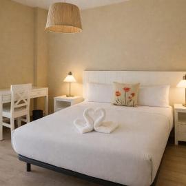 AYZ Villegas - Auto check-in property, hotel v mestu Madrid