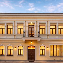 Roze Republikas Apartments