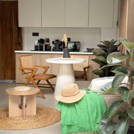 NOMAD Chic Private Pool Loft in Canggu, all inclusive stay, hotel in Dalung