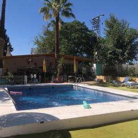 Casa para Grupos en Lucena Piscina Privada y Barbacoa 14 personas, hotel u gradu 'Lucena'