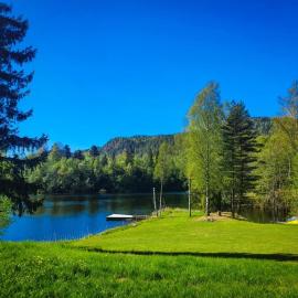 Cozy Off-Grid Cabin - No Power, No Running Water, hotel di Skretteberg