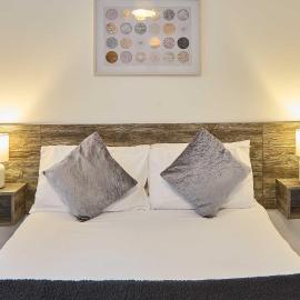 Host & Stay - Tower Suite