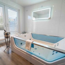 Ben View Room and Jacuzzi Bath, Hotel in Fort William