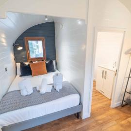 Ben View Pod and Jacuzzi Bath, Hotel in Fort William