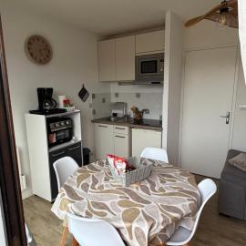appartement à Sainte Cecile, hotel i Camiers