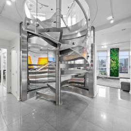 Luxurious Skyview Penthouse