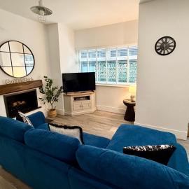 The Seaside Snug