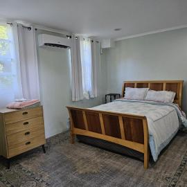 Modern 1 Bedroom Apartment Near Roseau
