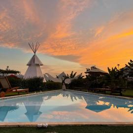 Cerro Tusa Glamping, hotel en Titiribí