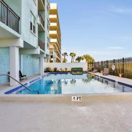 Oceanfront condo with pool, amazing view, balcony & beach access