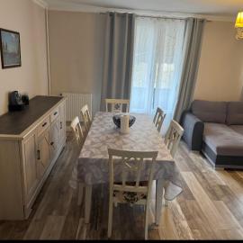 Bourgoin T3 proche sortie de l'autoroute A43, hotel en Bourgoin-Jallieu