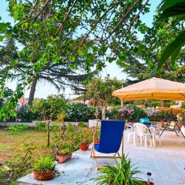 Casa Primula - Family Country House immersa nel verde a 5 min dal Mare, hotel in Ricadi