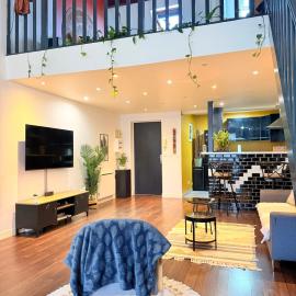 Duplex lumineux Ris-Orangis, proche de Paris et Orly, Hotel in Ris-Orangis