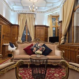 Traditional Victorian West End Apartment