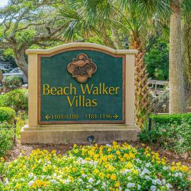 Cozy condo with balcony, garden views and beach access, khách sạn ở Fernandina Beach