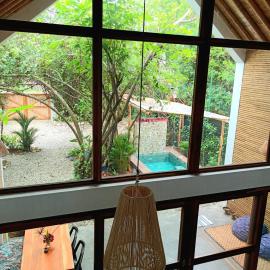 Casa flora Ayampe