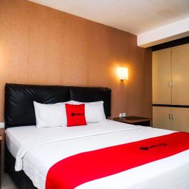 RedDoorz Plus at Grand Populer Hotel Makassar