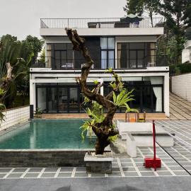Stella Di Mare Puncak with Private Pool 5 Bedrooms, hotel in Sampal 2