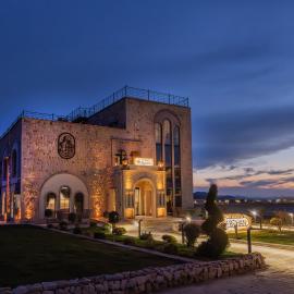 Cappadocia ByHan Hotel - Special Class, hotel en Üçhisar