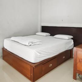 Birimpontong में, होटल RedDoorz Syariah near Terminal Terpadu Langsa