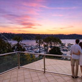 BlueWater Penthouse GuestSuite 2, hotel in Newport