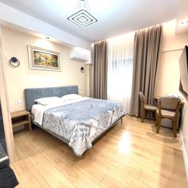 Prime Location - shared Bath