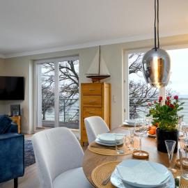 Sassnitz -Terrasse mit Meerblick, Sauna, Fitness - FeWo Seeadler, hotel in Sassnitz