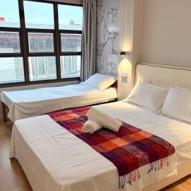 Priscilla Cozy Family 2Bedroom Apartment Walk to McDonald Free Parking