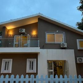 Nirvana Villa Karjat – hotel w mieście Dhamni