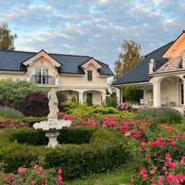 Zielone Zacisze, hotel u gradu Murzynowo Kościelne