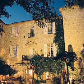 Château d'Arpaillargues - TERITORIA, hotel in Arpaillargues-et-Aureillac