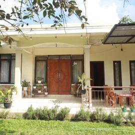 Adinda Homestay Lembang Bandung