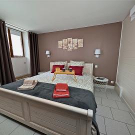 Cosy Gîte, King Bed, Fast WiFi, hotel di Jungholtz