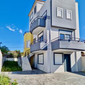 Pearl Villa and Apartment near Beach and Athens Airport, hotel in Porto Rafti