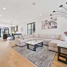 June Flash Deal - Jungle House Premier Residences - Downtown Columbus & Short North, hotell i Columbus