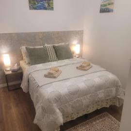 Warm cozy 1 bdrm close to Hwy, hotel in Edmundston