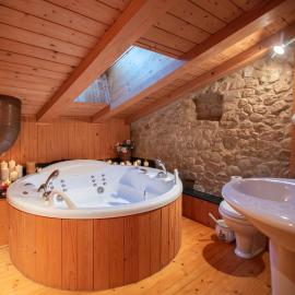 Corte dei Santi Jacuzzi & Charme collinare, hotel i Illasi