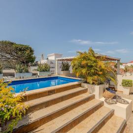 Casa de 5 Hab en la Ciudad Amurallada con Piscina